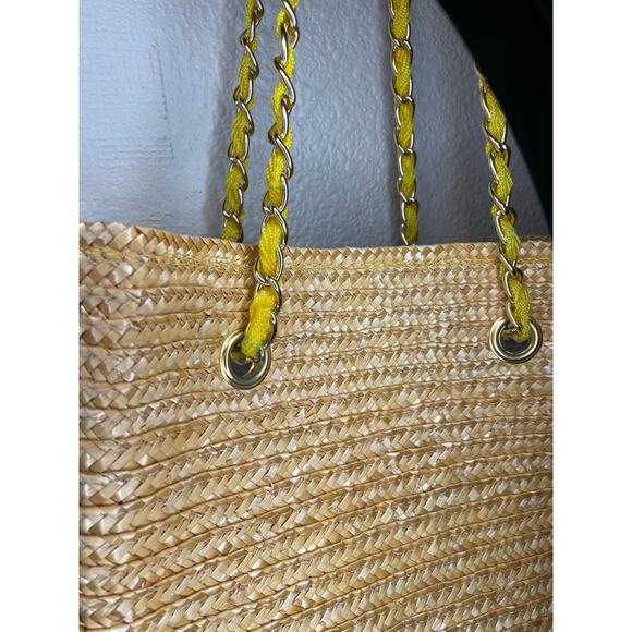 VTG Worthington Straw Bucket Bag W/ Gold Chain Strap & Bright Yellow Lining - Picture 10 of 12